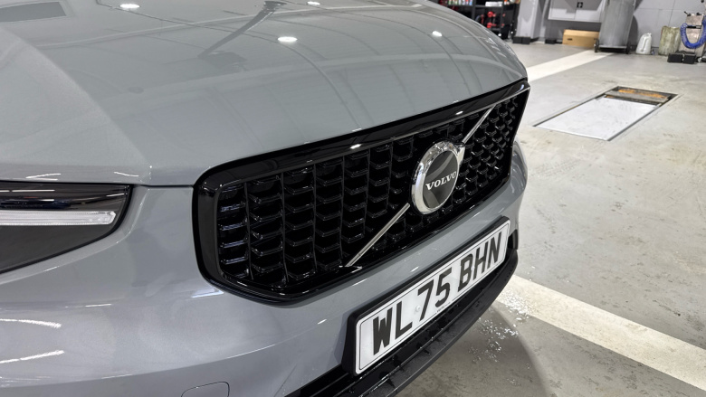 Volvo XC40 2.0 B3P Plus Dark 5dr Auto Petrol Estate